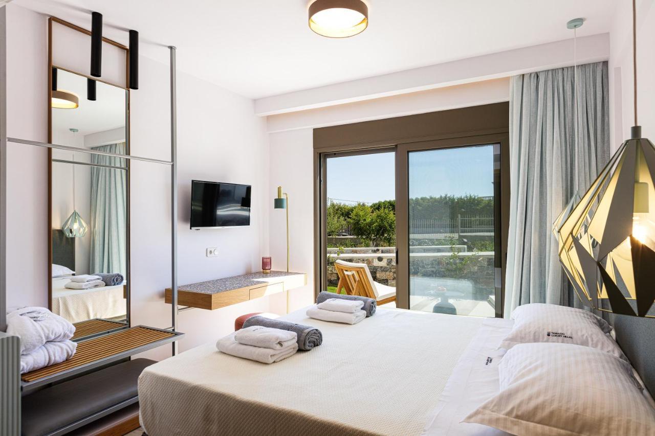 Terrazzo Luxury Villas Pigianos Kampos  Exterior foto